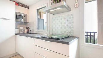 Valley-view Apartment in Chamrousse