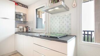 Valley-view Apartment in Chamrousse
