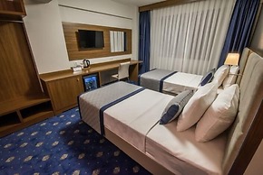 LOOKS HOTEL