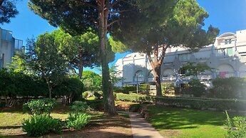 Apartment in Le Grau-du-roi With Pool