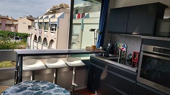 Apartment in Le Grau-du-roi With Pool