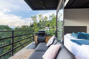 Roots Eco House