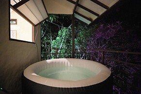 Roots Eco House