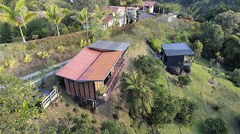 Roots Eco House