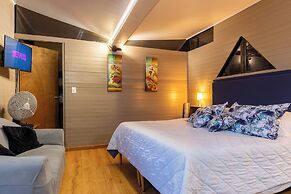 Roots Eco House