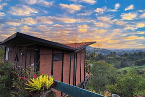 Roots Eco House