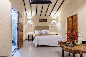 Roots Eco House