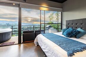 Roots Eco House