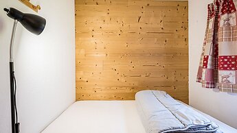 Cosy Apartment in Morillion With Balcony