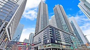 Maple Suites Toronto Downtown
