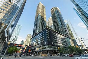 Maple Suites Toronto Downtown