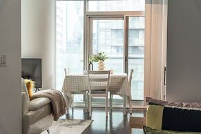Maple Suites Toronto Downtown