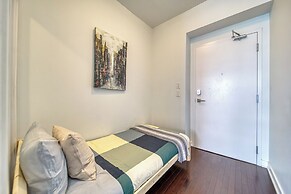 Maple Suites Toronto Downtown
