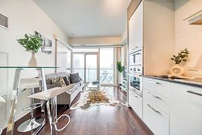 Maple Suites Toronto Downtown