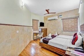 Season 4 Residences Near US consulate