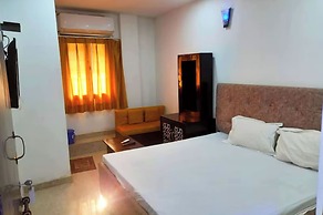 Hotel M-E-T-R-O Regency Lucknow