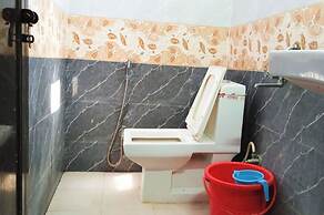 Hotel M-E-T-R-O Regency Lucknow