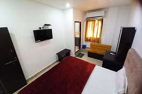Hotel M-E-T-R-O Regency Lucknow