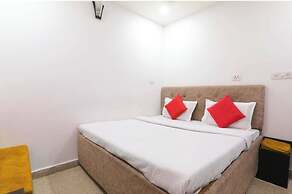 Hotel M-E-T-R-O Regency Lucknow