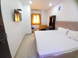 Hotel M-E-T-R-O Regency Lucknow