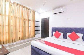 Hotel M-E-T-R-O Regency Lucknow