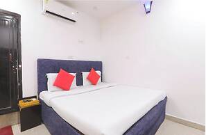 Hotel M-E-T-R-O Regency Lucknow