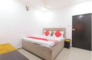 Hotel M-E-T-R-O Regency Lucknow