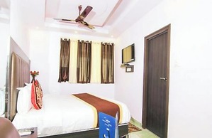 Hotel Raj Put Charbagh Lucknow