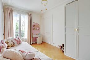 Elegant Apt 2bdr- Arc de Triomphe / Champs-elysees