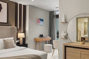 Gogoto LUX Burj View Spacious