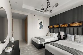 Gogoto LUX Burj View Spacious