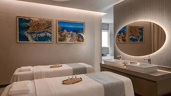 Gogoto LUX Burj View Spacious