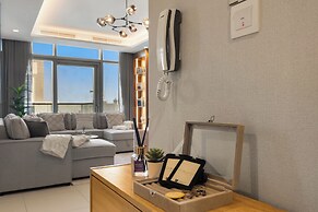 Gogoto LUX Burj View Spacious