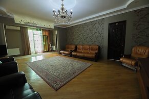 Hotel Harmony