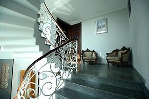 Hotel Harmony
