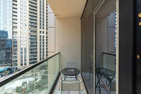 Lux BnB Aykon Tower