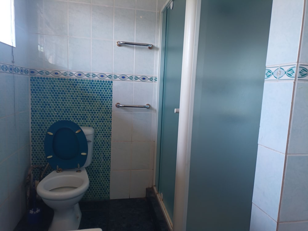JM TOURS & SAFARIS GUESTHOUSE