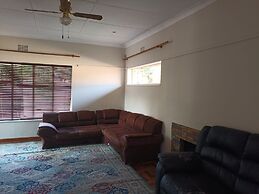JM TOURS & SAFARIS GUESTHOUSE