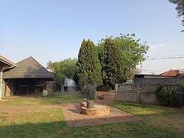 JM TOURS & SAFARIS GUESTHOUSE