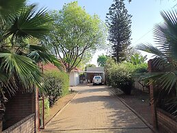 JM TOURS & SAFARIS GUESTHOUSE