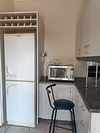 JM TOURS & SAFARIS GUESTHOUSE