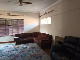 JM TOURS & SAFARIS GUESTHOUSE