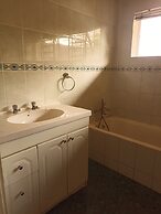 JM TOURS & SAFARIS GUESTHOUSE