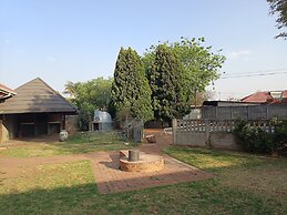 JM TOURS & SAFARIS GUESTHOUSE