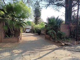 JM TOURS & SAFARIS GUESTHOUSE