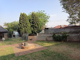 JM TOURS & SAFARIS GUESTHOUSE