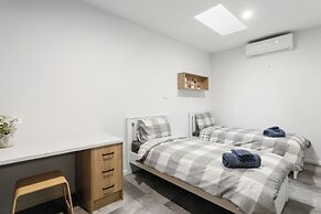 Cozy Stays - Private Rooms