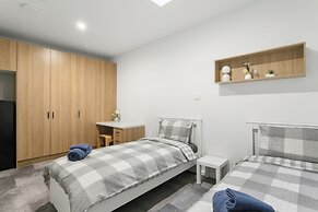Cozy Stays - Private Rooms