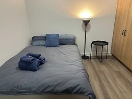 Cozy Stays - Private Rooms