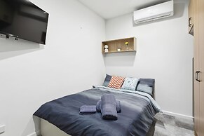Cozy Stays - Private Rooms